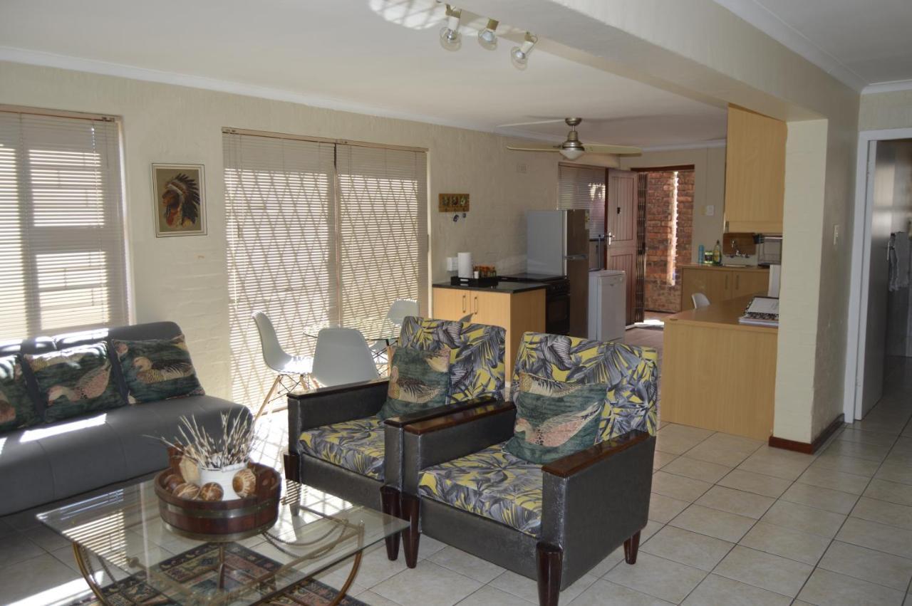 Harbourview Self Catering Apartment Gordonʼs Bay Exterior foto